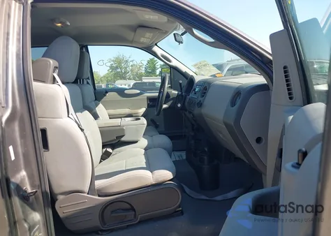 2004 Ford F150 z USA, uszkodzony, nr VIN 1FTRX04W54KD75734